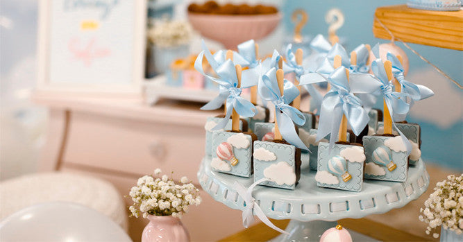 Gender Reveal Gift Ideas: What to Bring Before the Reveal