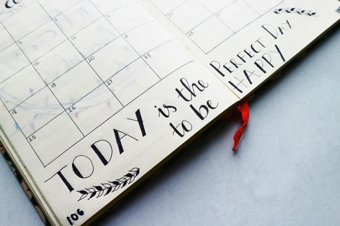 Creating a Year-Round Gifting Calendar for Family & Friends