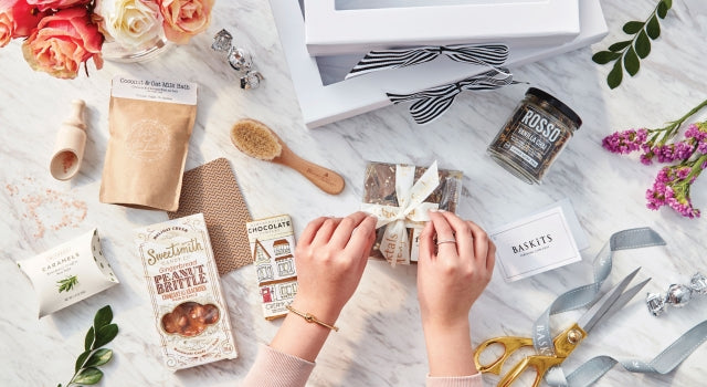 How to Personalize a Gift Basket in 3 Simple Steps