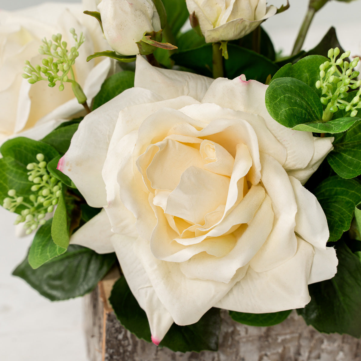 DIANA (FAUX FLOWERS) (CC)